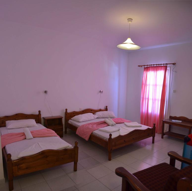 Pension Christina Aegiali Room photo